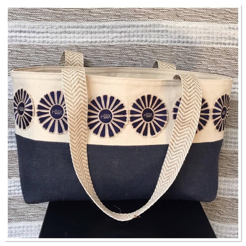 HBBK Cruise and Resort Luxury Vegan Tote - Picture 6 of 8